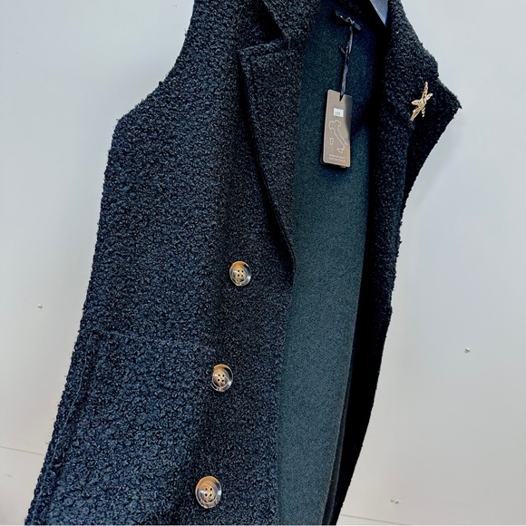 Bella Amore Italy made Black Vest Coat with Gold Star Pin, size S-XL - Picture 2 of 8